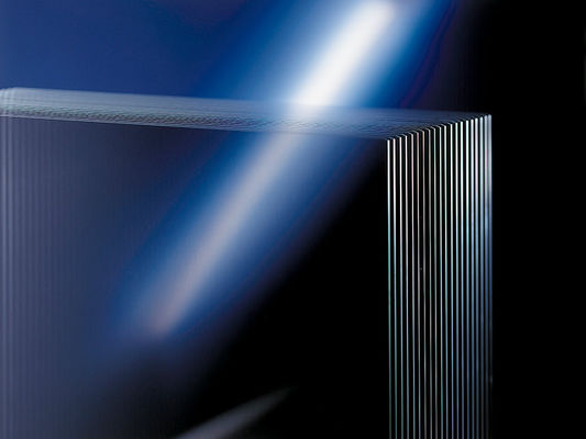 Καλή τιμή 0.55mm 0.7mm 1.1mm επίπεδο υπεράυριο γυάλινο υποστρώμα για οθόνη σε απευθείας σύνδεση